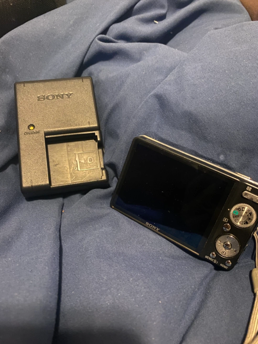 Sony Cyber-shot Digital Camera - photo 2