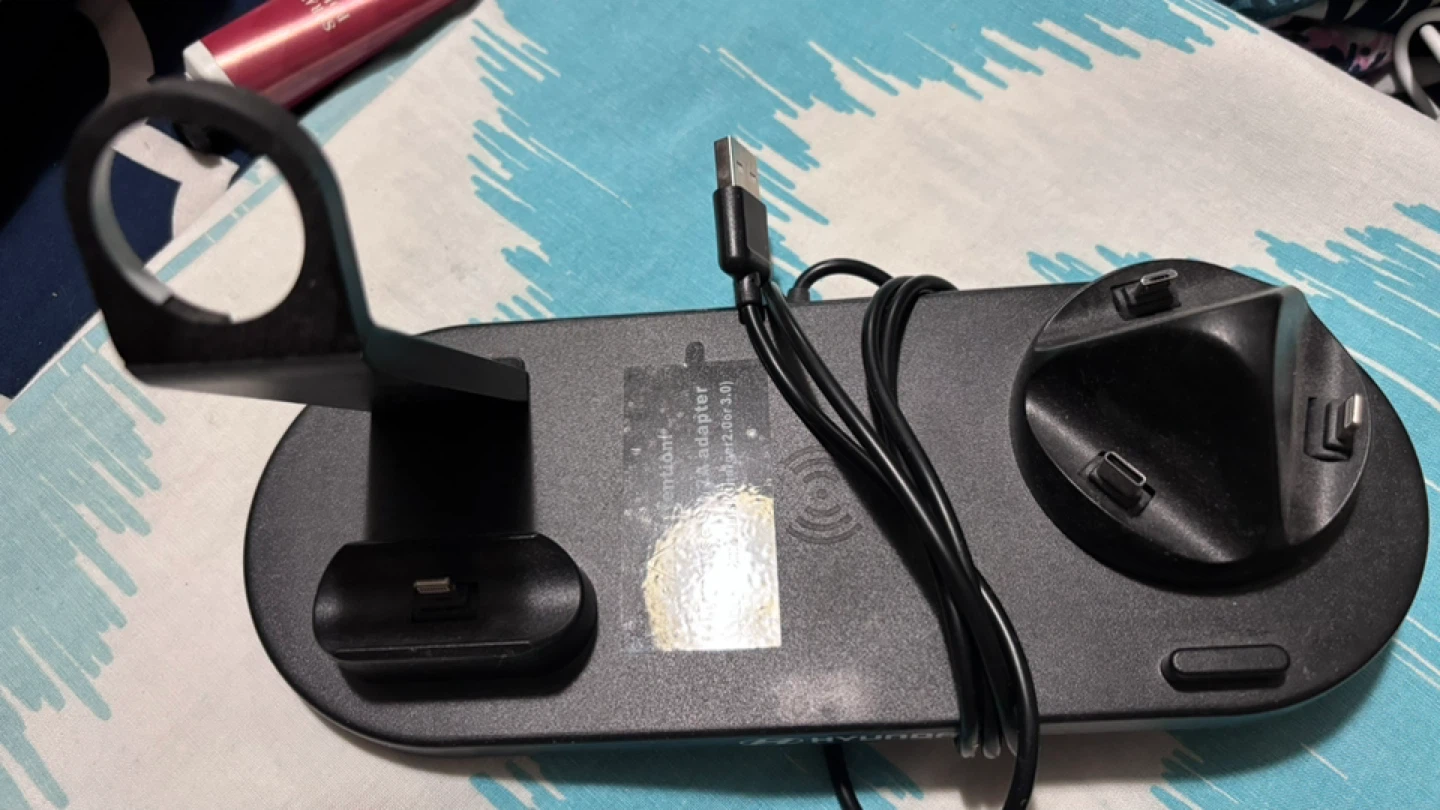 Hyundai 3 in 1 Wireless Charger