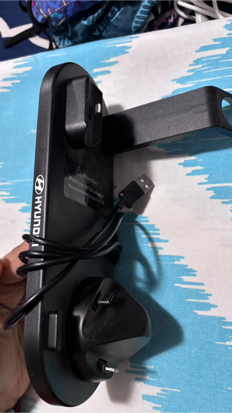 Hyundai 3 in 1 Wireless Charger - photo 2