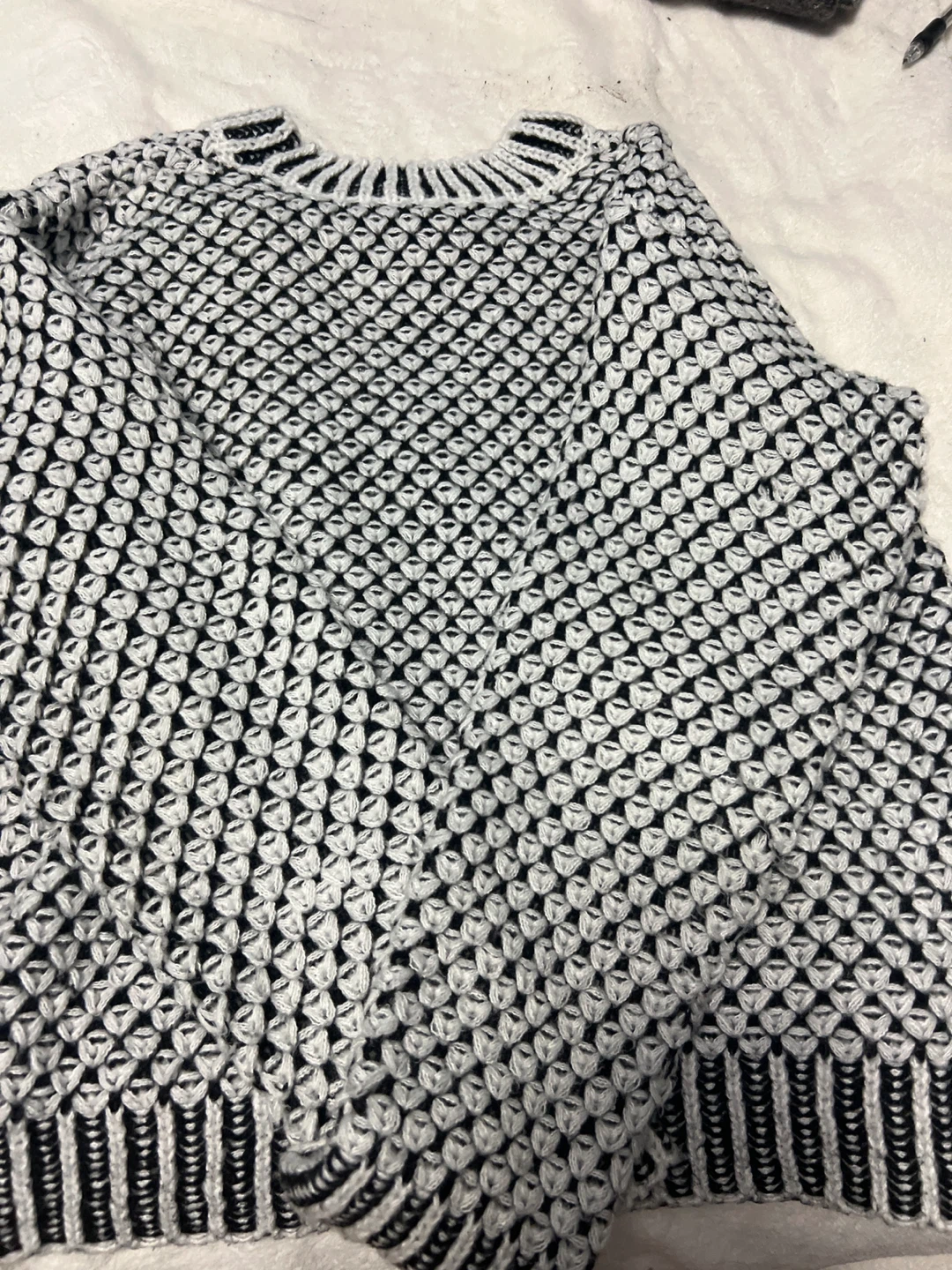 SHEIN Knit Sweater - Size S - photo 3