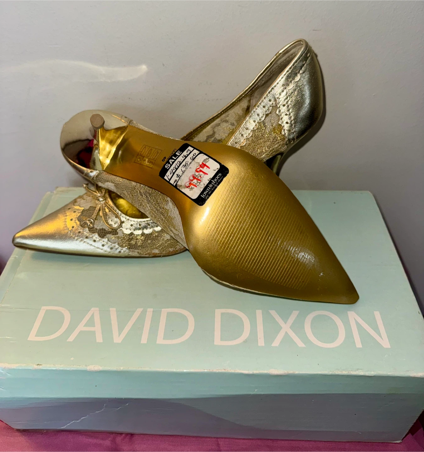 David Dixon Gold Heels, Size 40 - photo 2