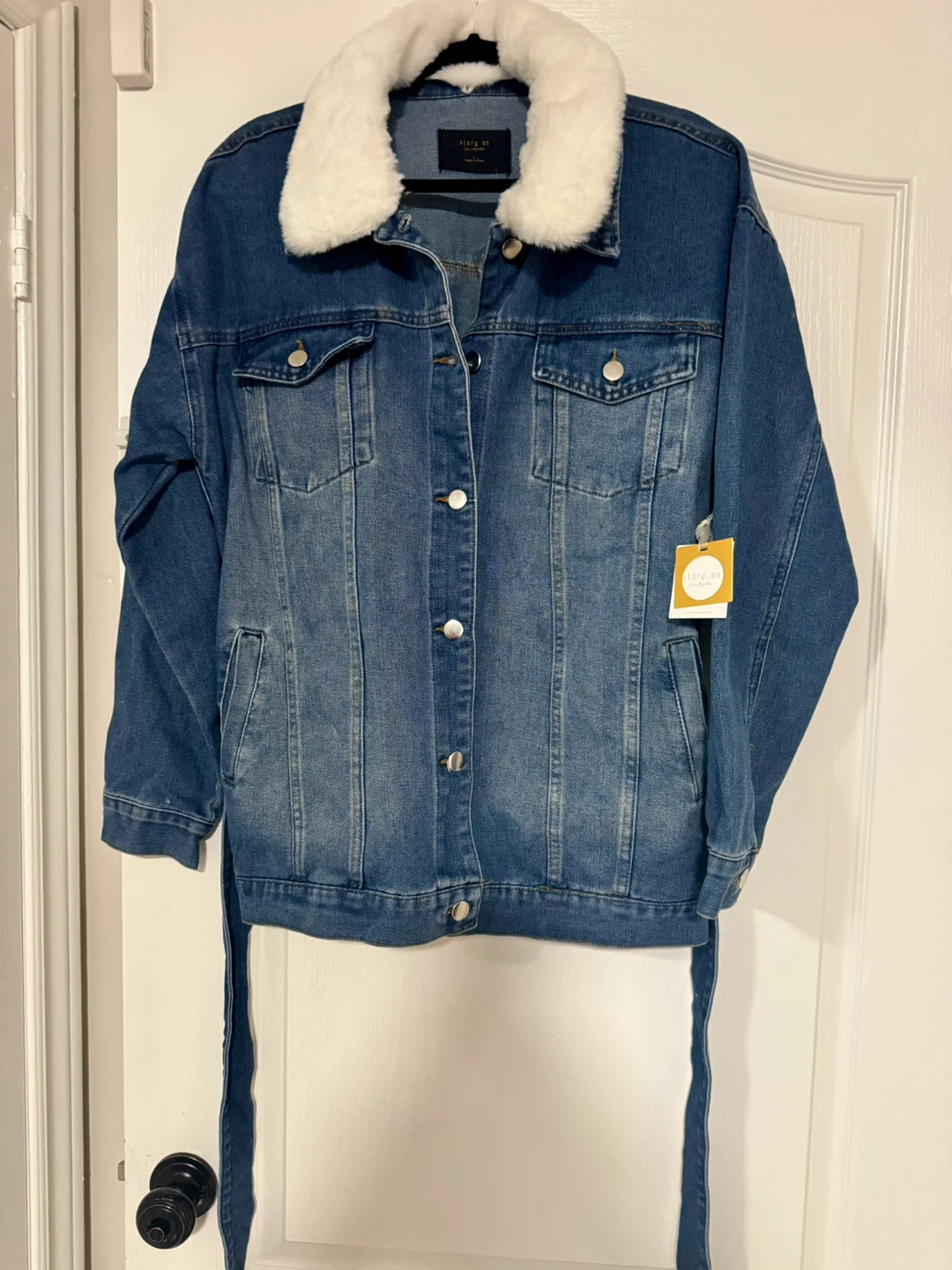 Story An Los Angeles Denim Jacket