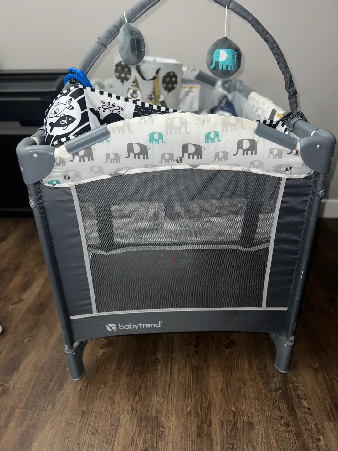 Baby Trend Playard - Grey with Elephant Design - photo 2
