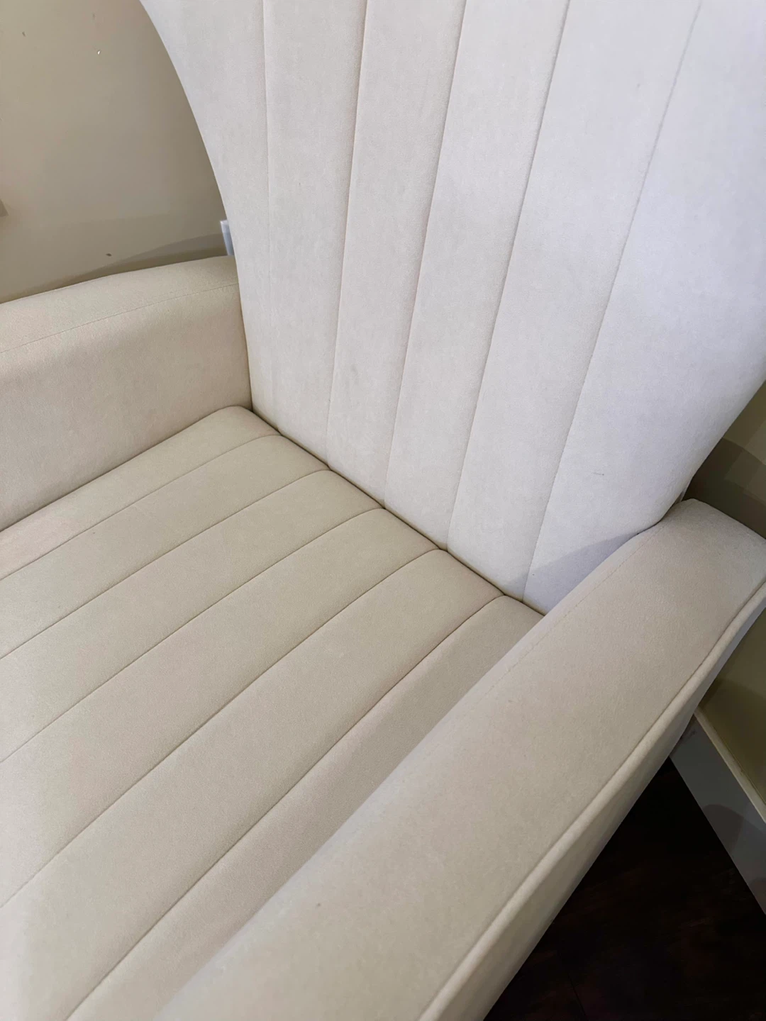 Nursery / Accent Chair / - photo 3