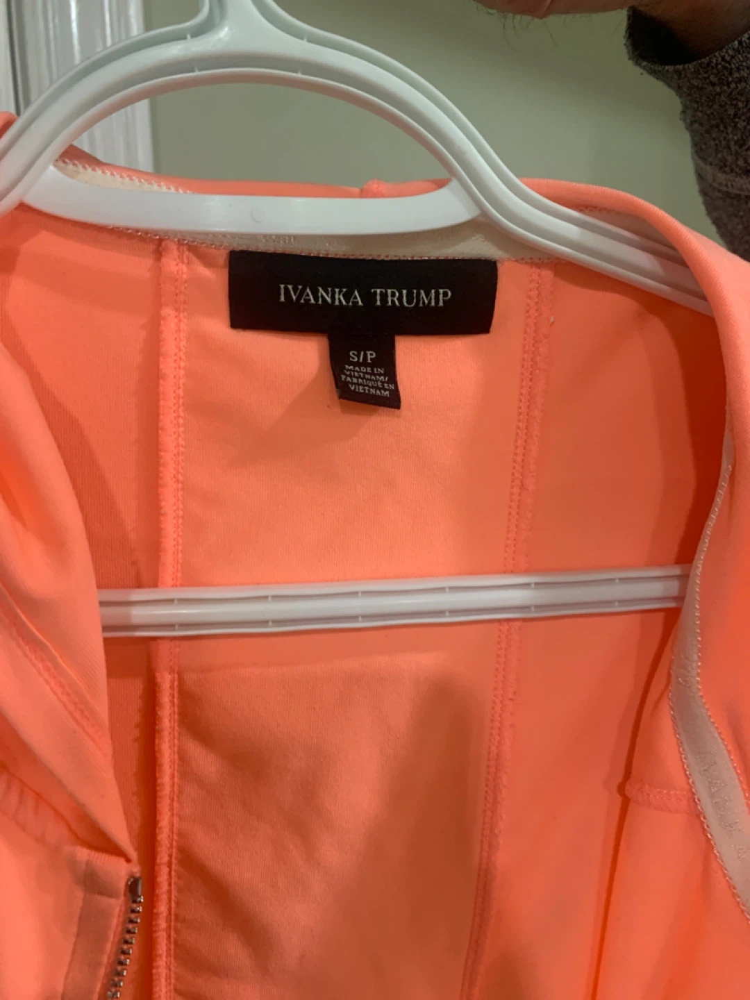 Ivanka Trump Coral Hoodie - Size S - photo 2