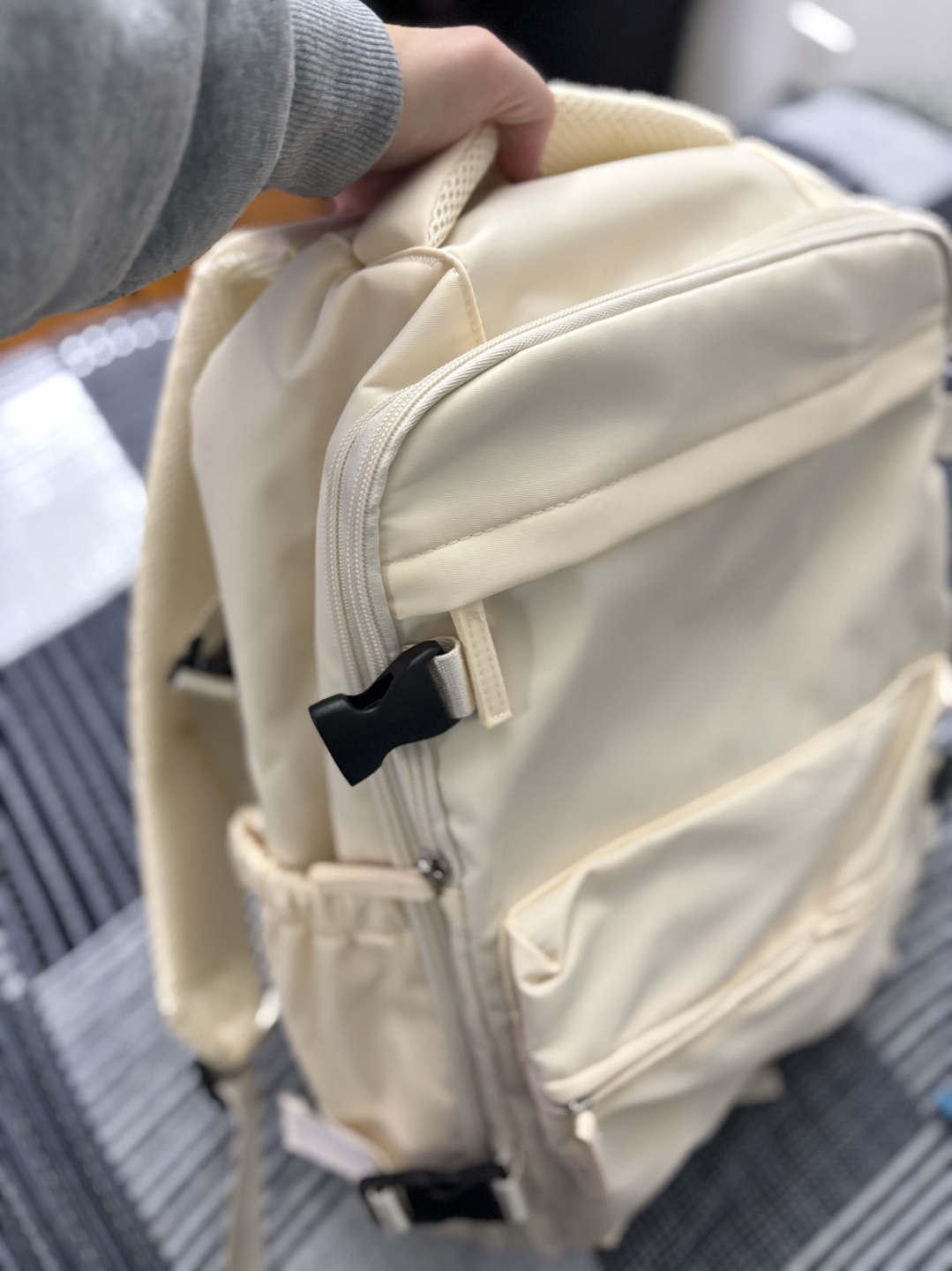 Brand New Vacuum Compression Backpack - Beige - photo 2
