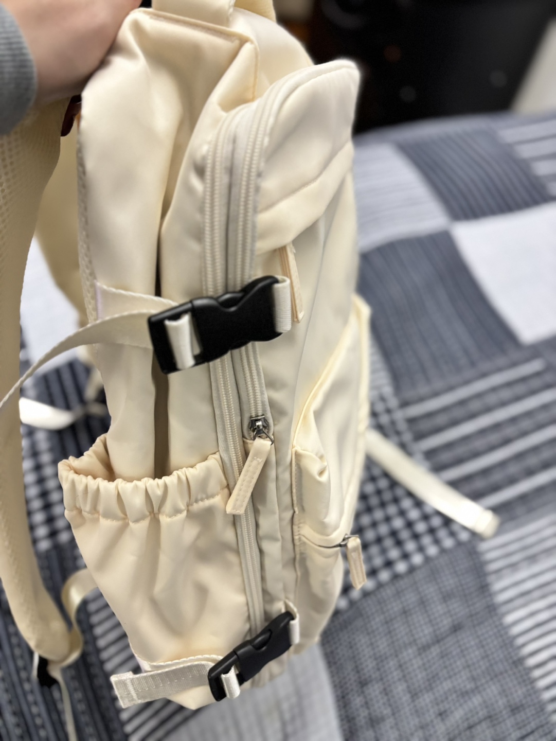 Brand New Vacuum Compression Backpack - Beige - photo 3