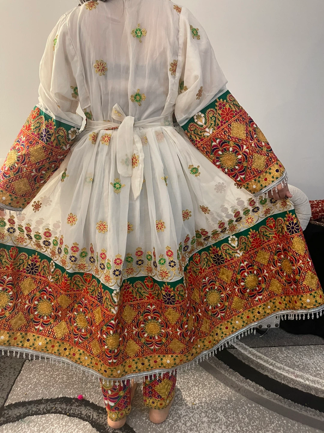 Afghan Traditional Dress - photo 5
