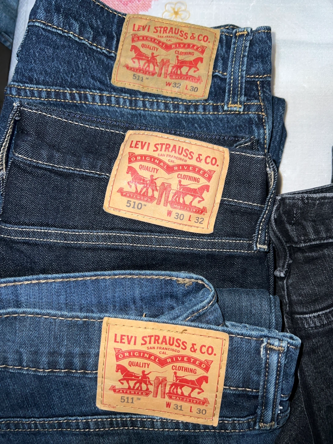 Levi's & Abercrombie Jeans - Sizes 30-32 todo por 50 - photo 2