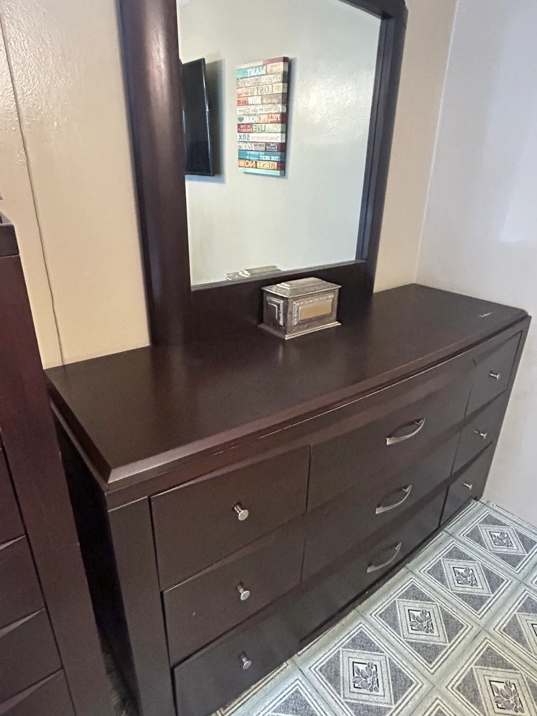 Bedroom Set - Dresser, Nightstand, Headboard, Mirror - photo 3