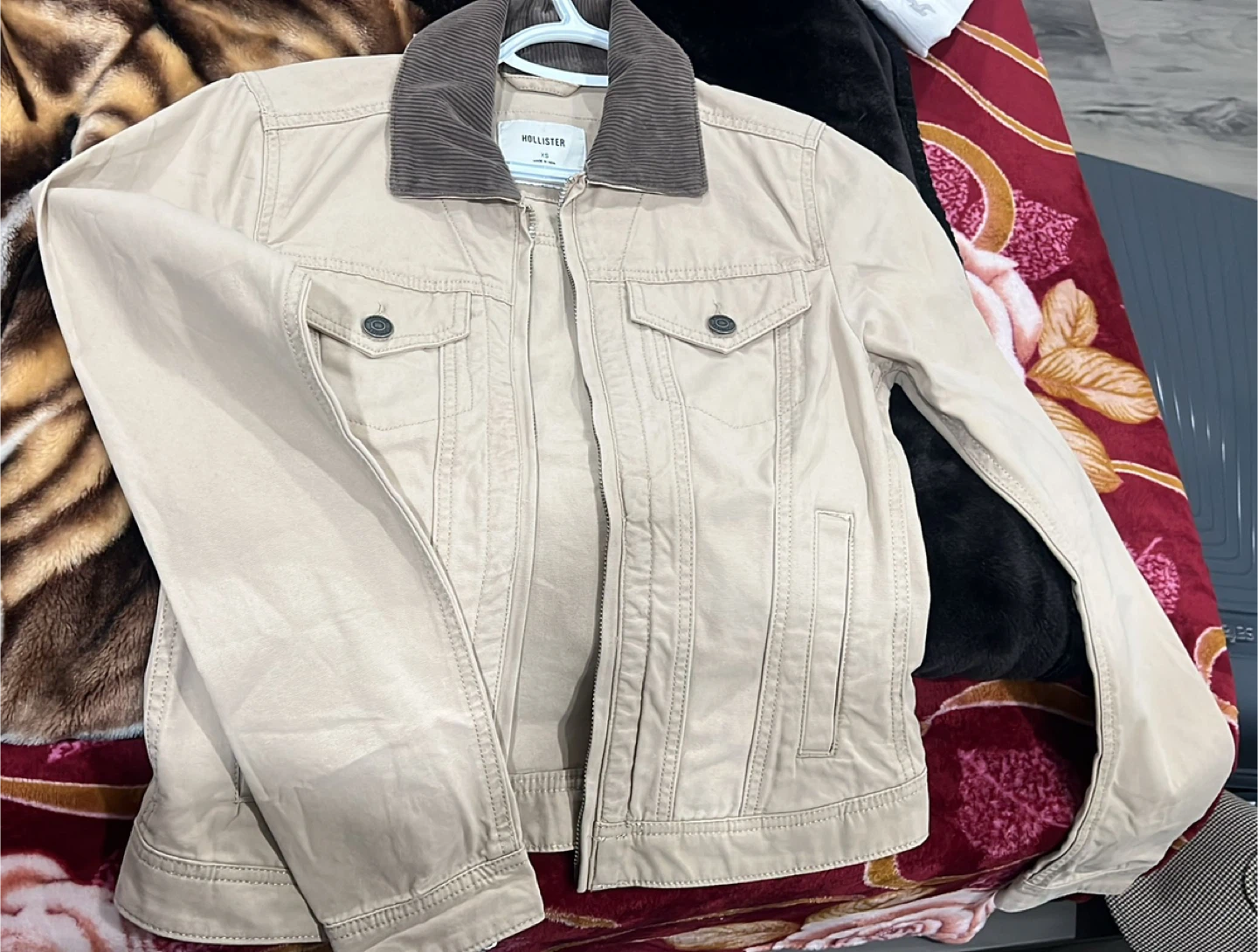 Hollister XS Tan Corduroy Collar Jacket - New