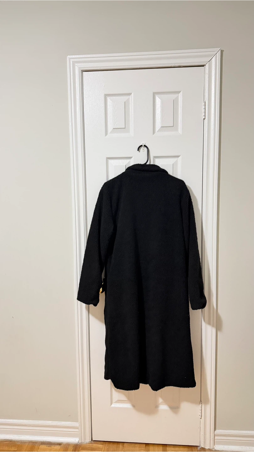 Black Teddy Coat - Size Medium - photo 2
