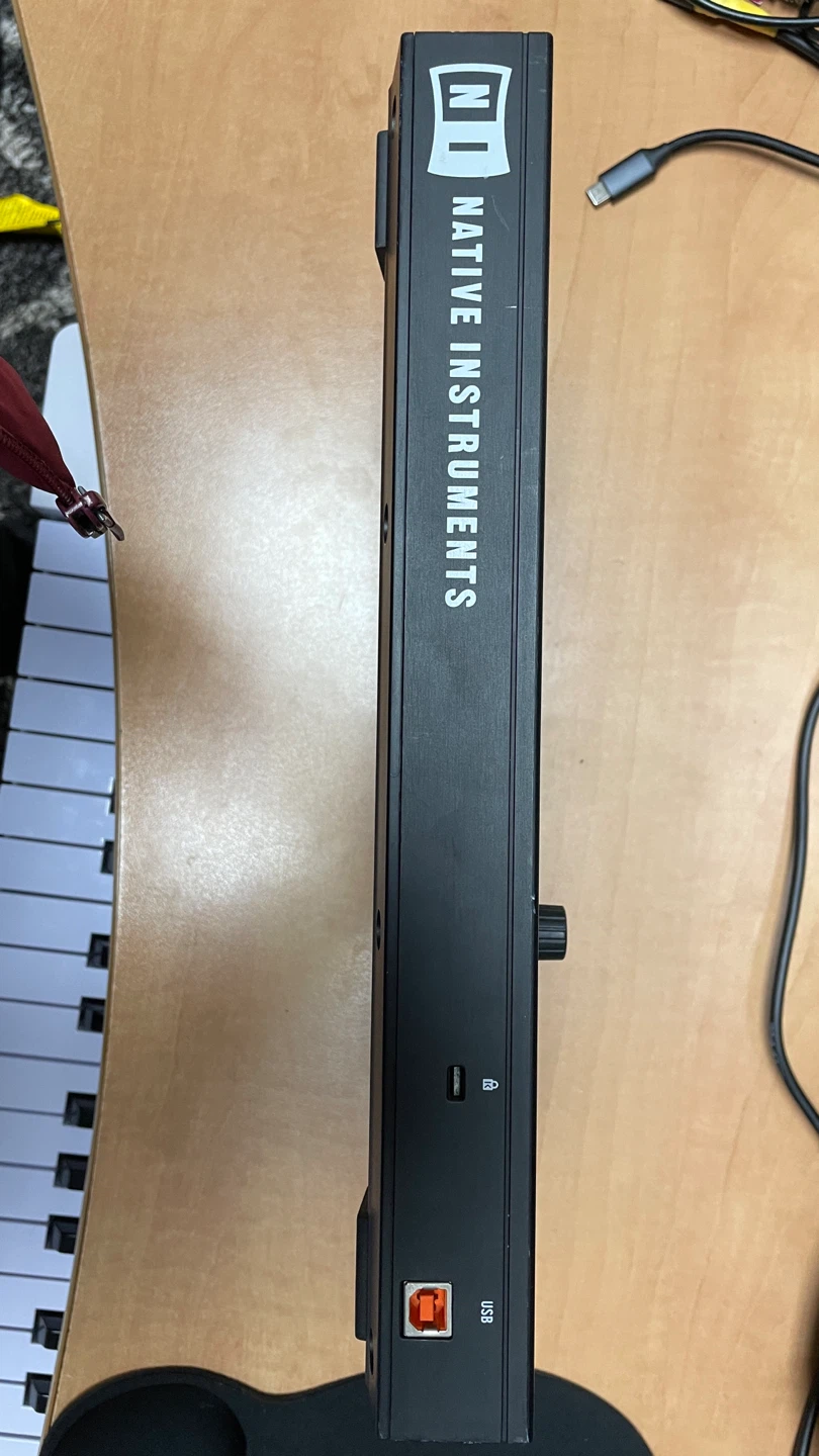 Native Instruments Maschine Mikro Mk3 - photo 2