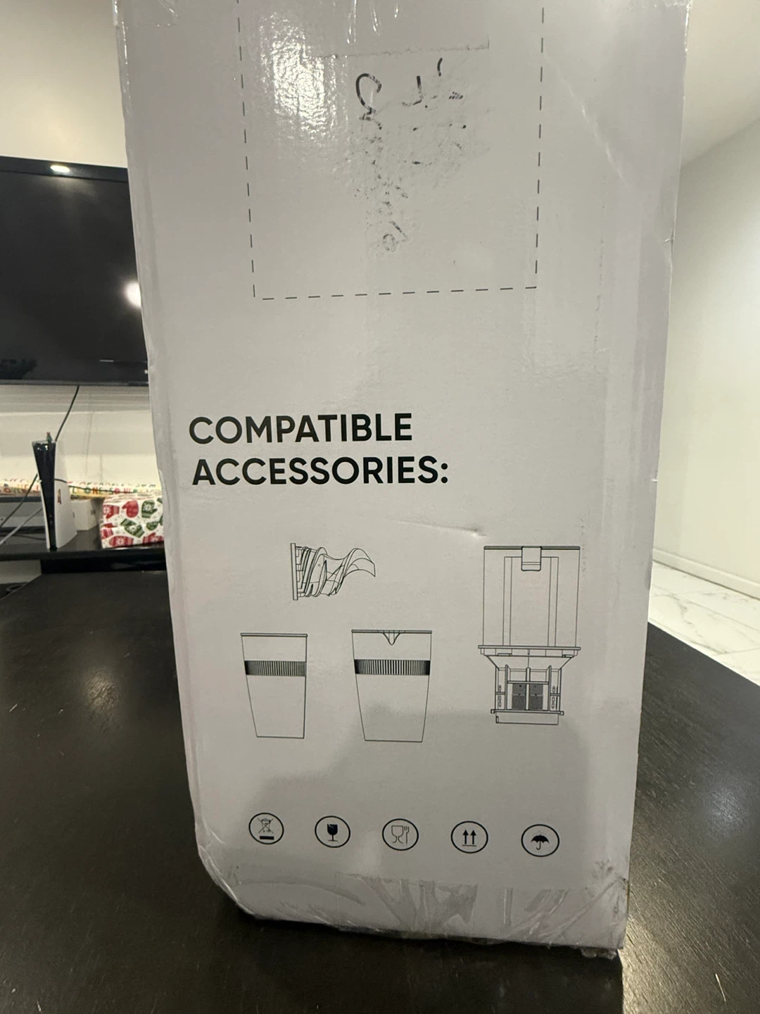 Whall Pro Slow Juicer ZM1903M - Like New! - photo 2