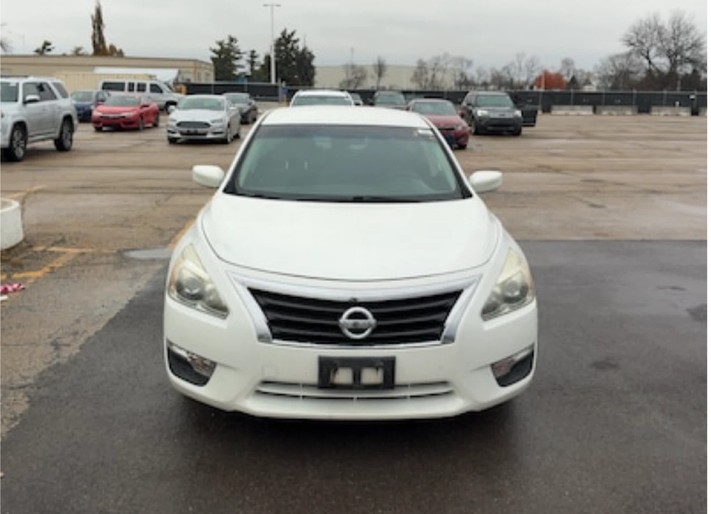 2013 Nissan Altima Sedan - White - photo 2