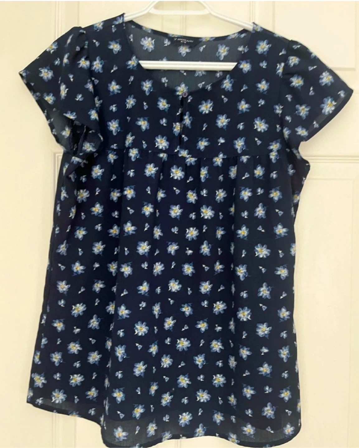 Denver Hayes Floral Blouse - Size M