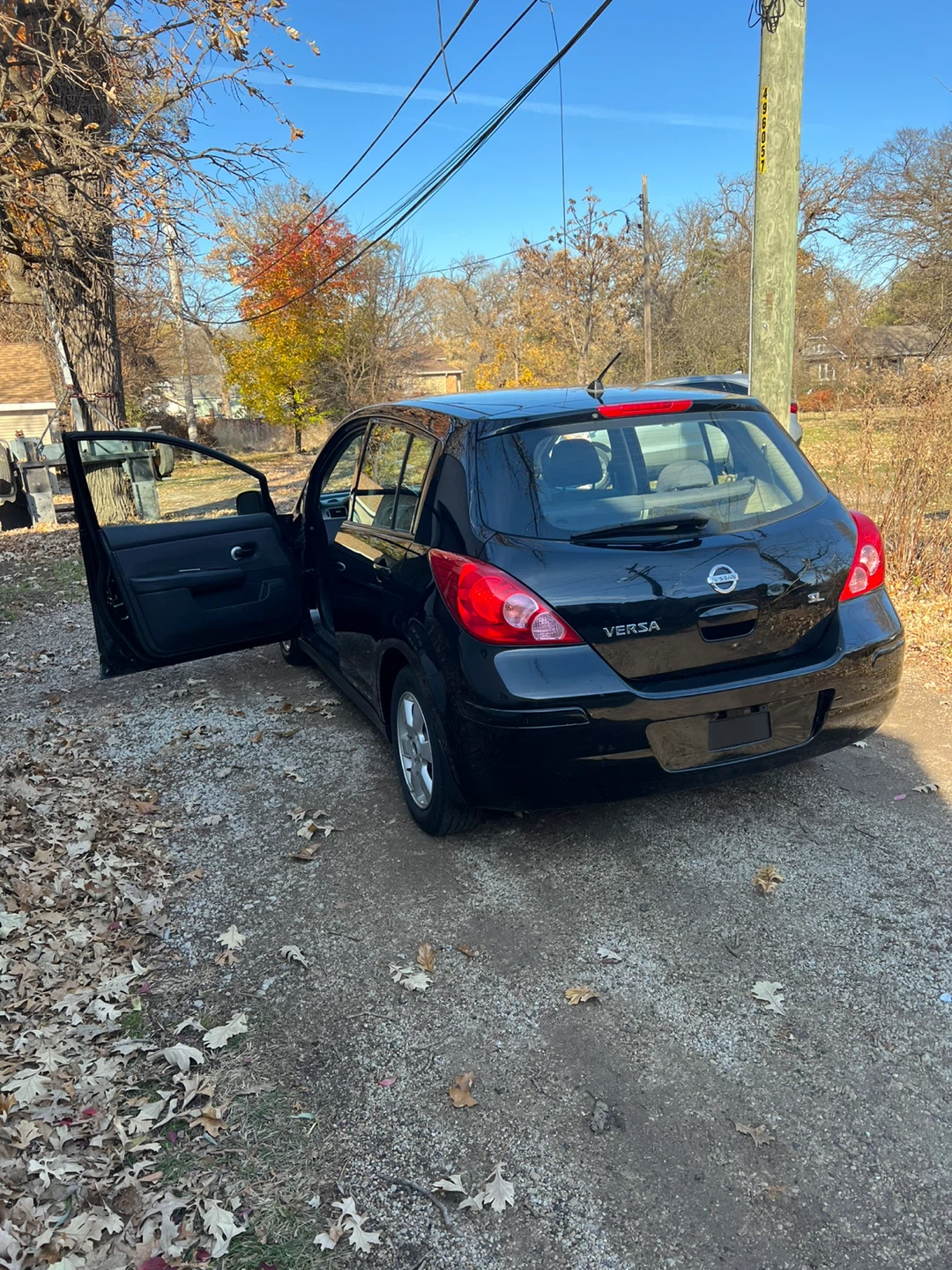 2009 Nissan Versa SL - Black - photo 2
