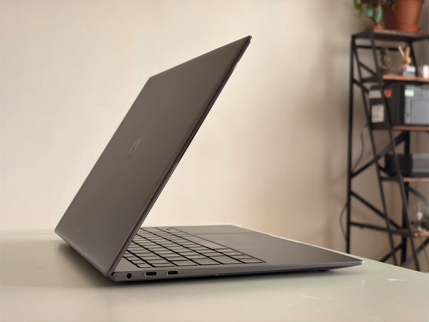 Huawei MateBook X Pro Laptop - photo 3