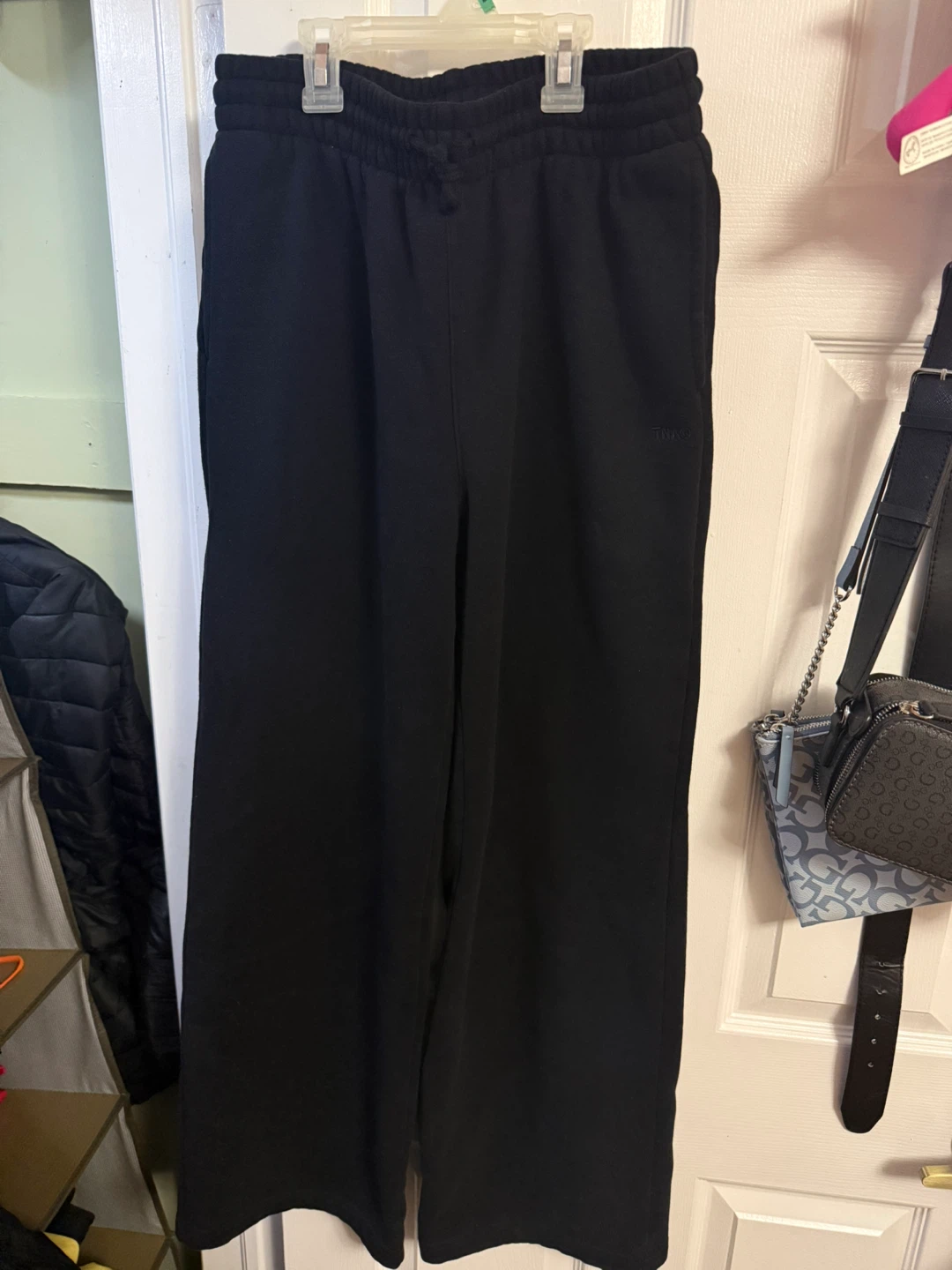 Medium - Aritzia Cozy Sweatfleece Wide Joggers - photo 5
