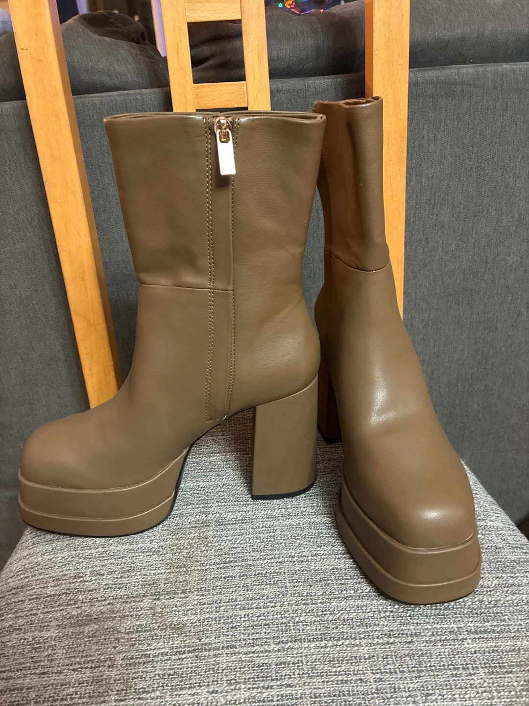 H&M New Brown Platform Heel Boots