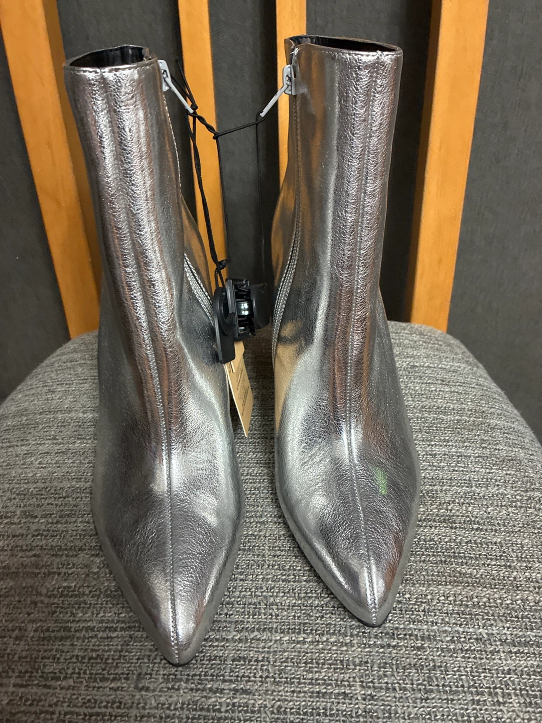 Steve Madden New Silver Ankle Boots - Size 8 - photo 4