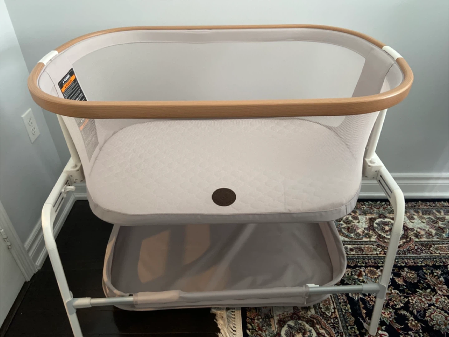 Maxi-cosi Lora bedside bassinet