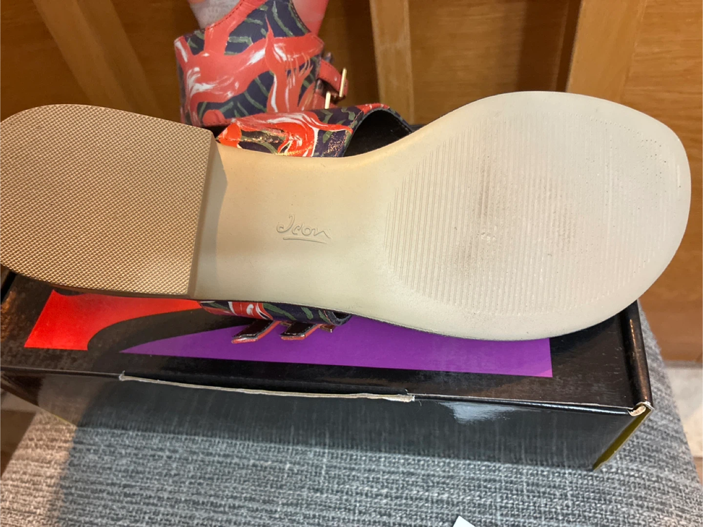 Icon New Leather Leonetto Cappiello Sandals Size 8 - photo 4