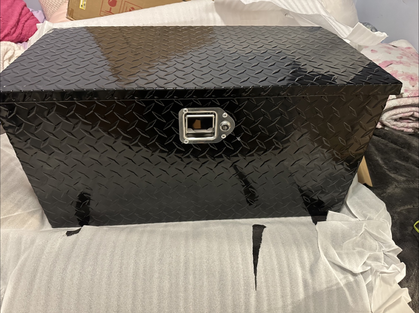 Garvee Truck Bed Tool Box - Black - New in Box! - photo 4
