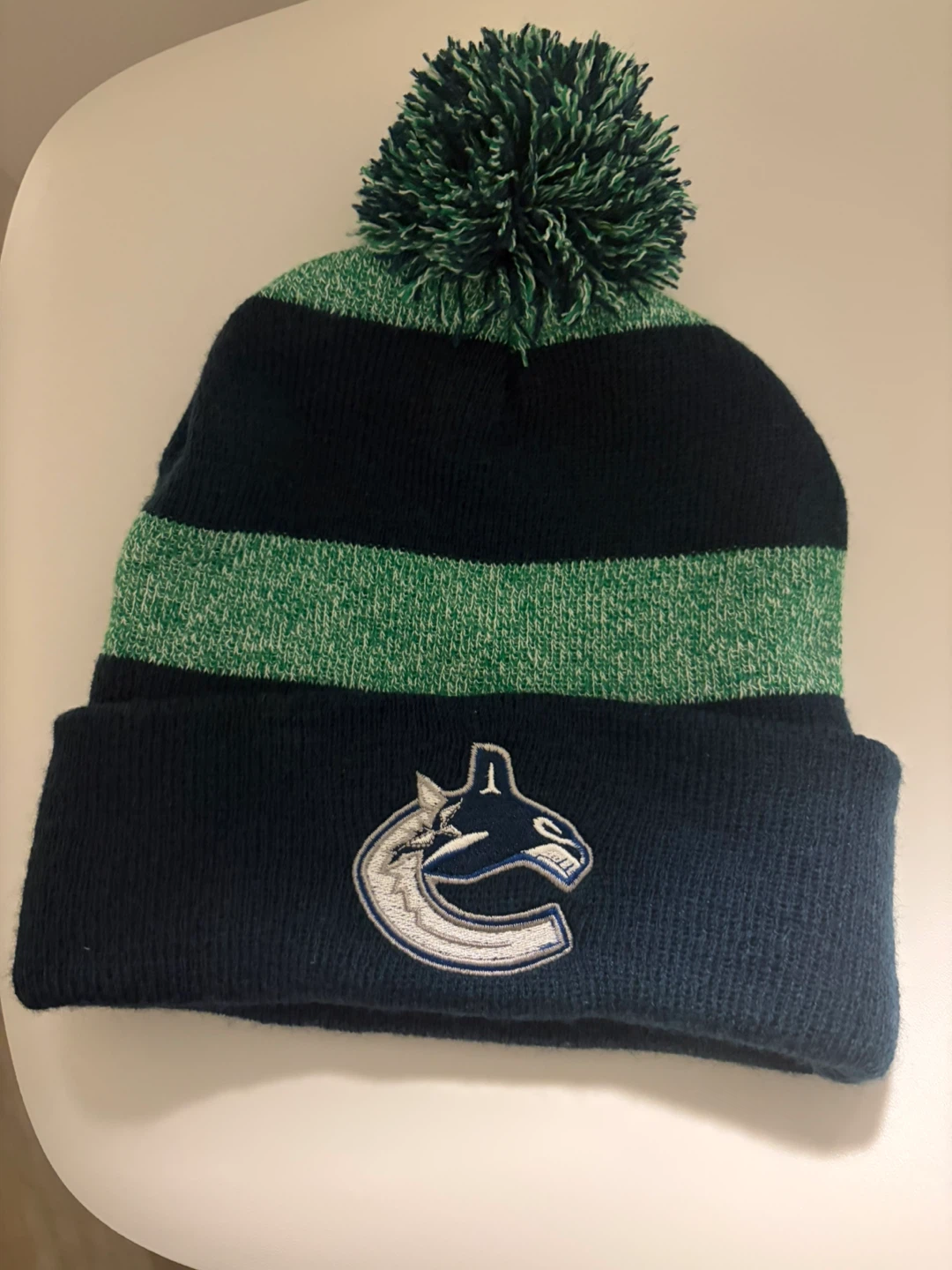 Canucks toque