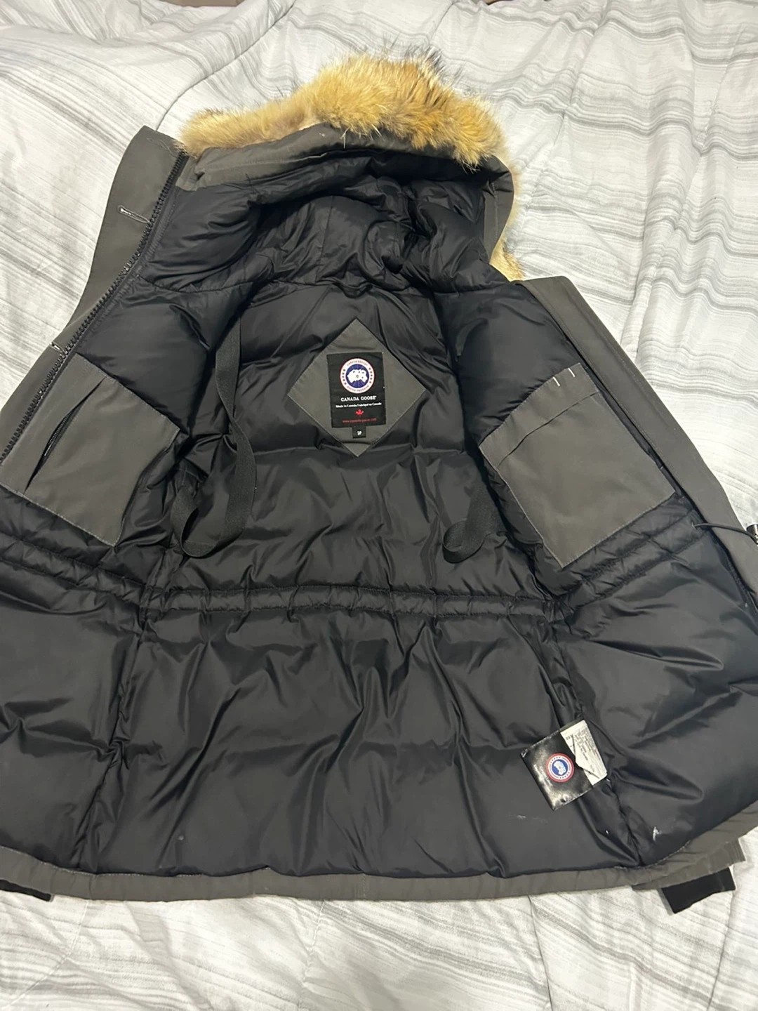 Canada Goose Parka - Size S - photo 4