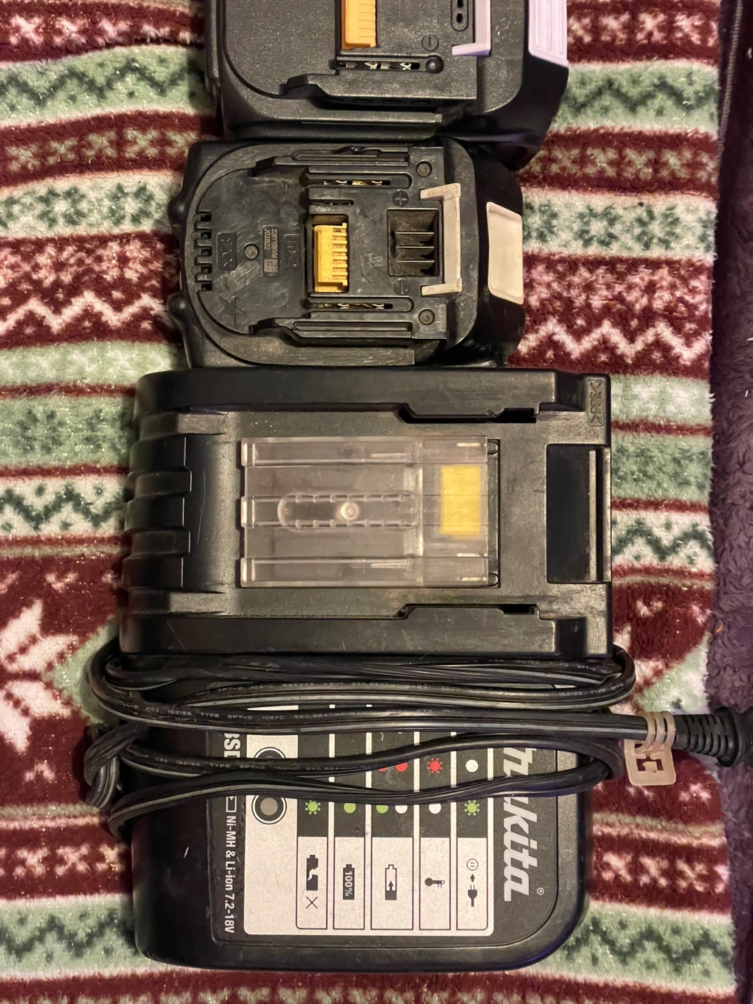 Makita Reciprocating Saws + Battery Charger - photo 3