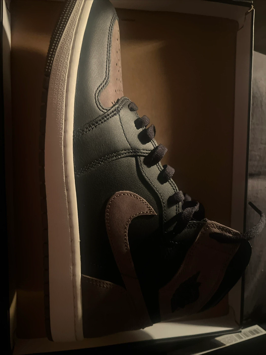 Nike Air Jordan 1 Low Palomino - photo 3