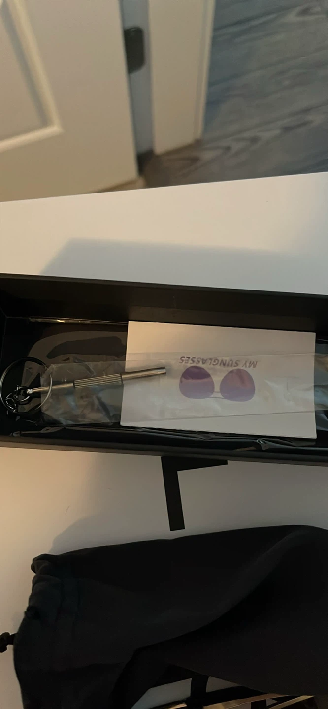 Sunglasses - photo 3