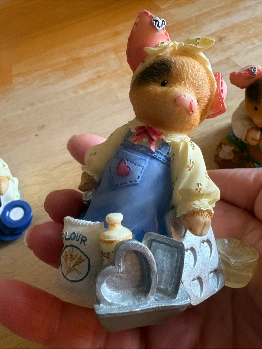 Enesco Tailor & Co. Pig Figurines. This Little Piggy - photo 3