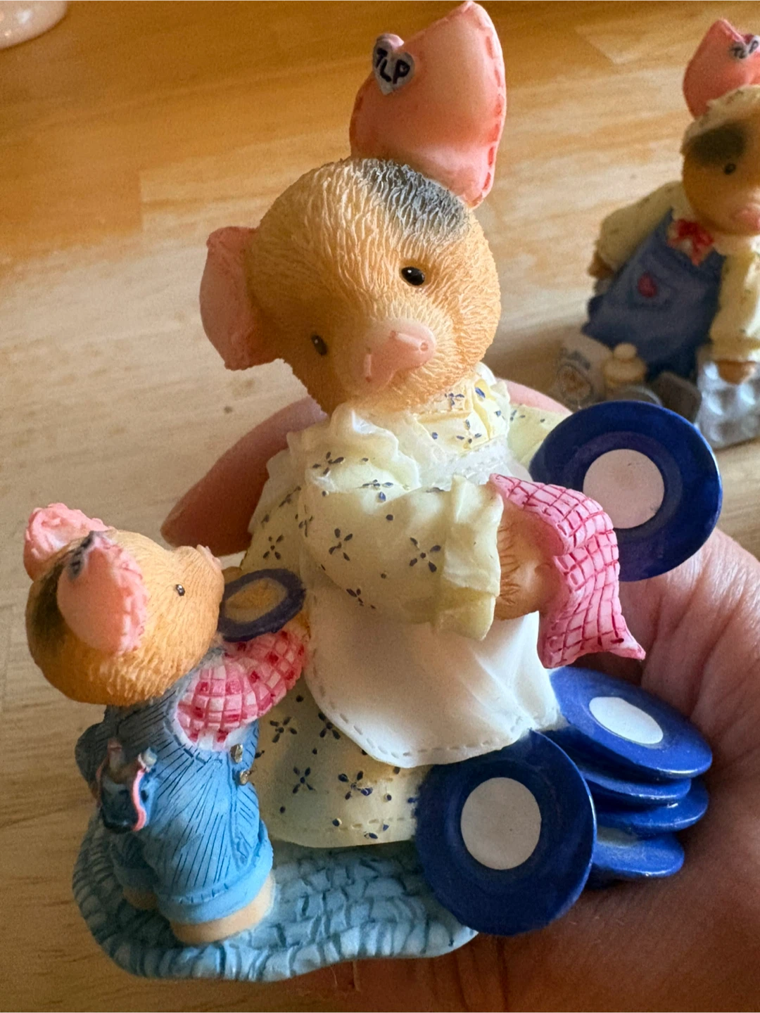 Enesco Tailor & Co. Pig Figurines. This Little Piggy - photo 2