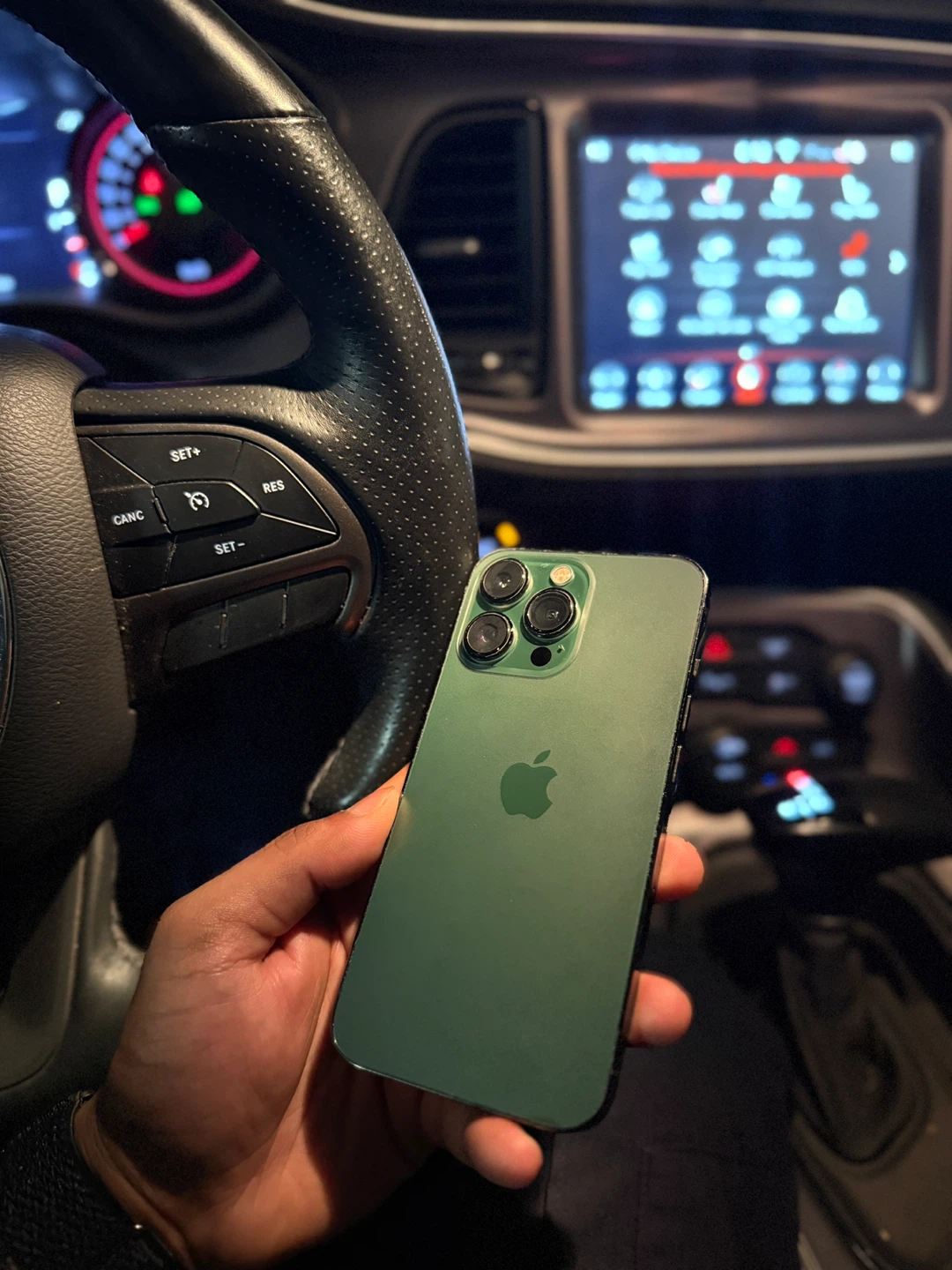 iPhone 13 Pro – 1TB – Alpine Green