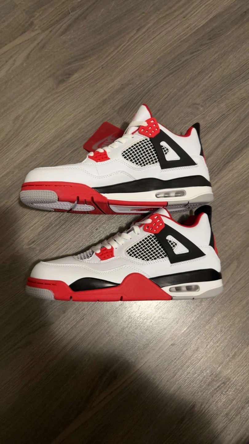 Jordan 4 Retro Fire Red - photo 2