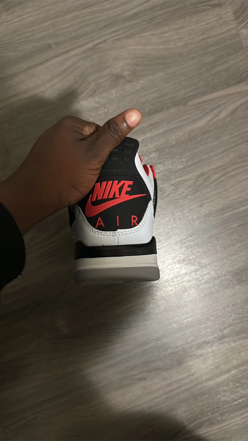 Jordan 4 Retro Fire Red - photo 5