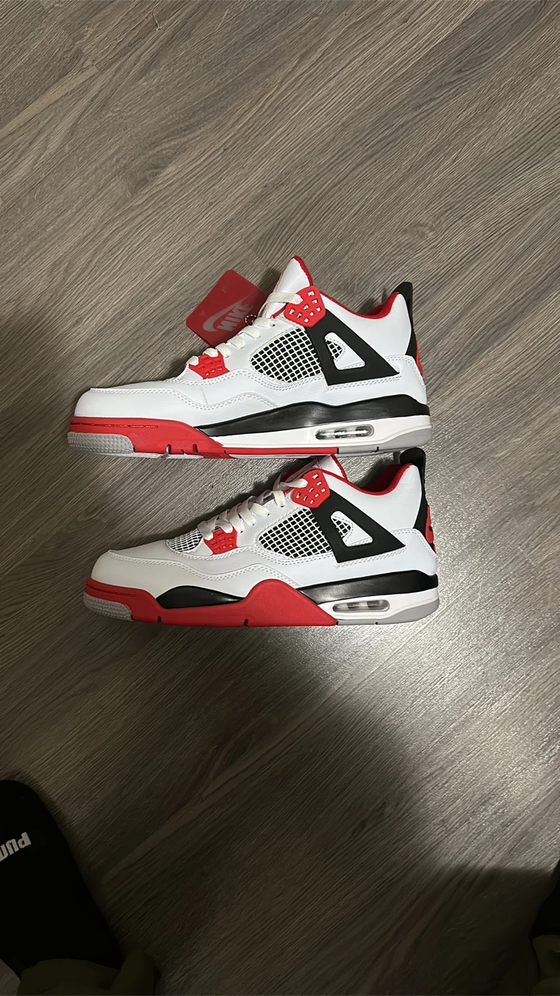 Jordan 4 Retro Fire Red - photo 3