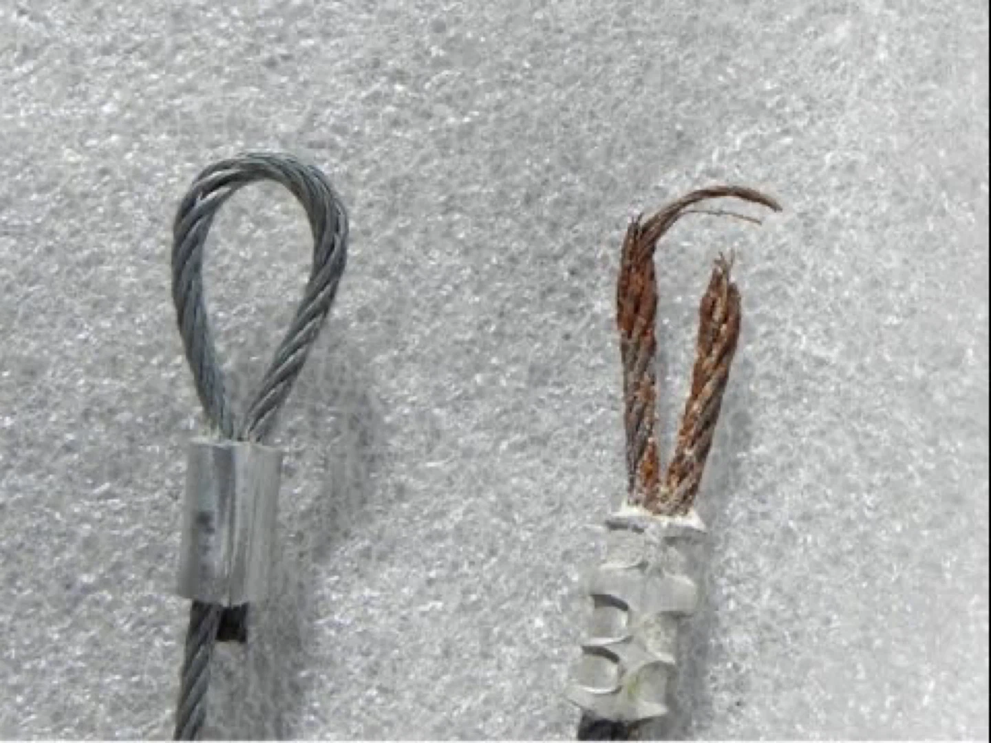 Broken garage door Cables replacement and fix - photo 2