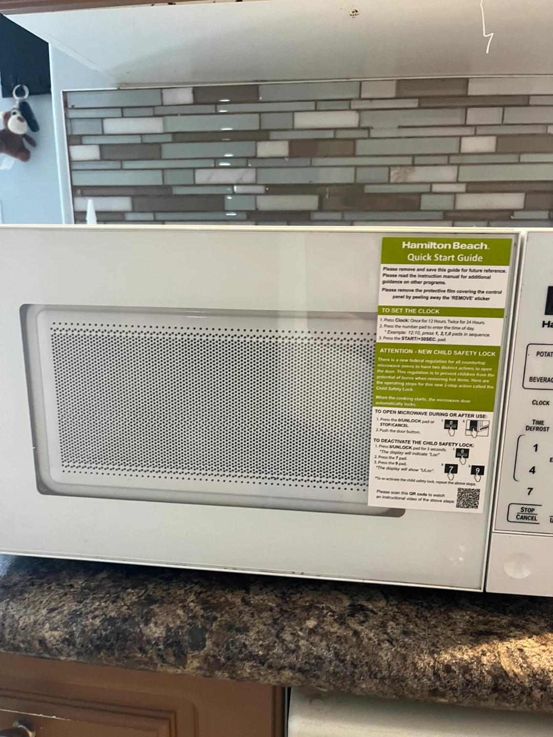 Hamilton Beach 0.7 cu ft Microwave Oven - Like New!