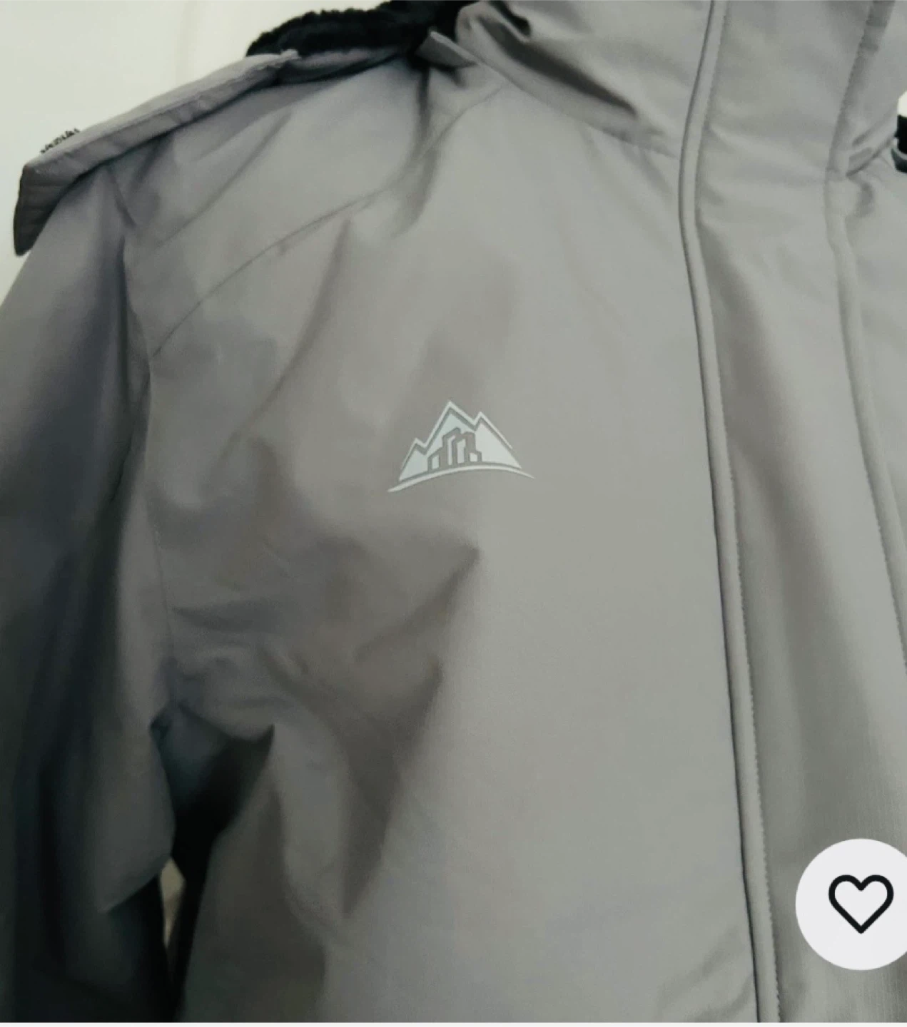 Women waterproof ski jacket - photo 3