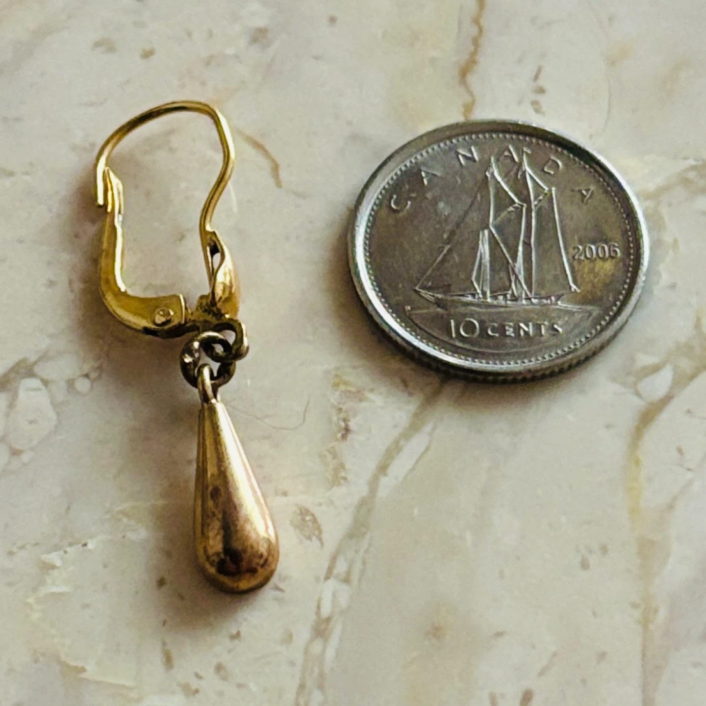 18k Single Gold Drop Earring