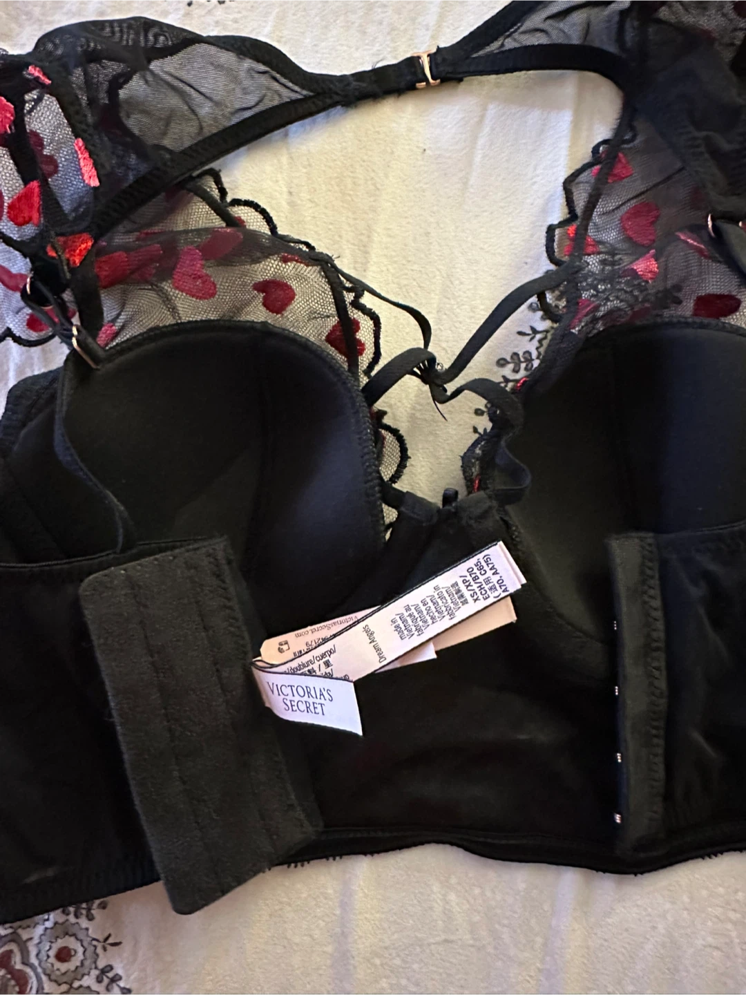 Victoria's Secret Black Heart Bra - Size 36DD - photo 2