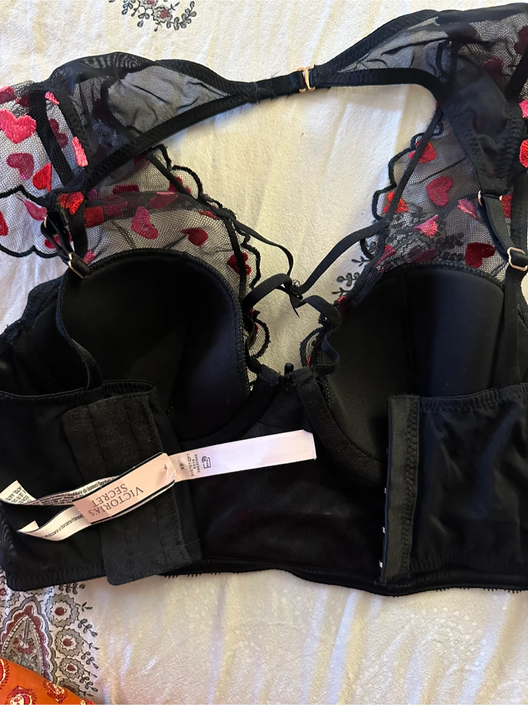 Victoria's Secret Black Heart Bra - Size 36DD - photo 4
