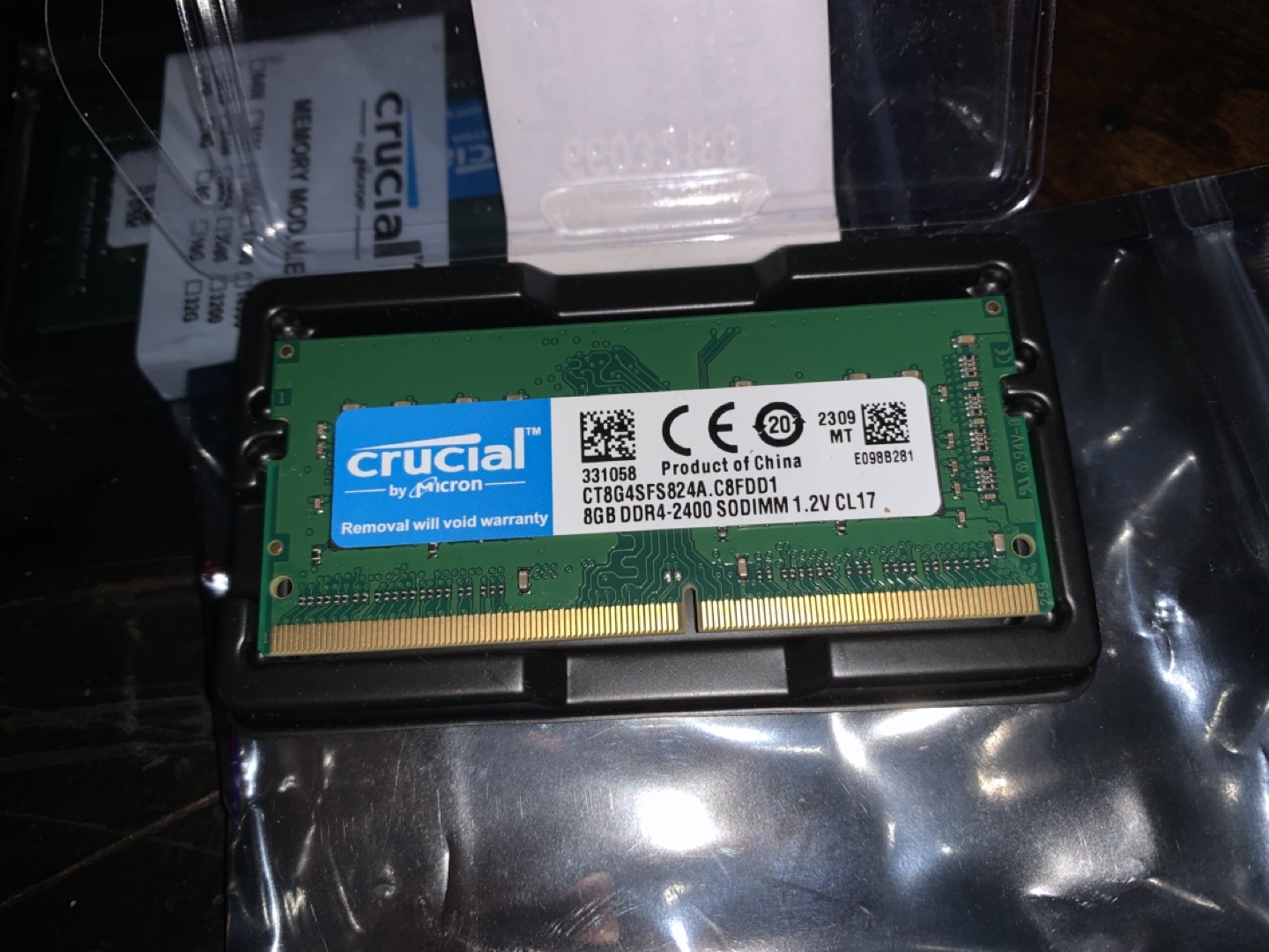 Crucial 8GB DDR4-2400 SODIMM Memory Module - photo 5