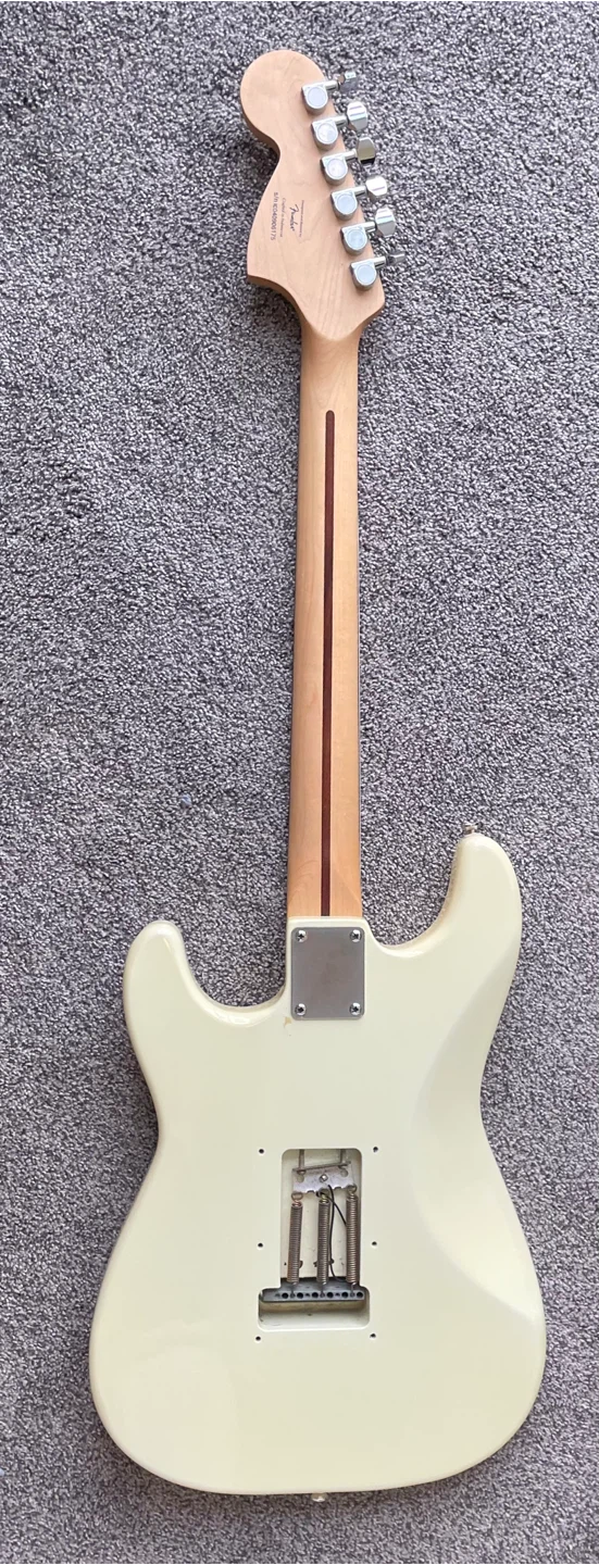 Squier Stratocaster - "Numbers" Graphic Finish w/ Hard Case - photo 3