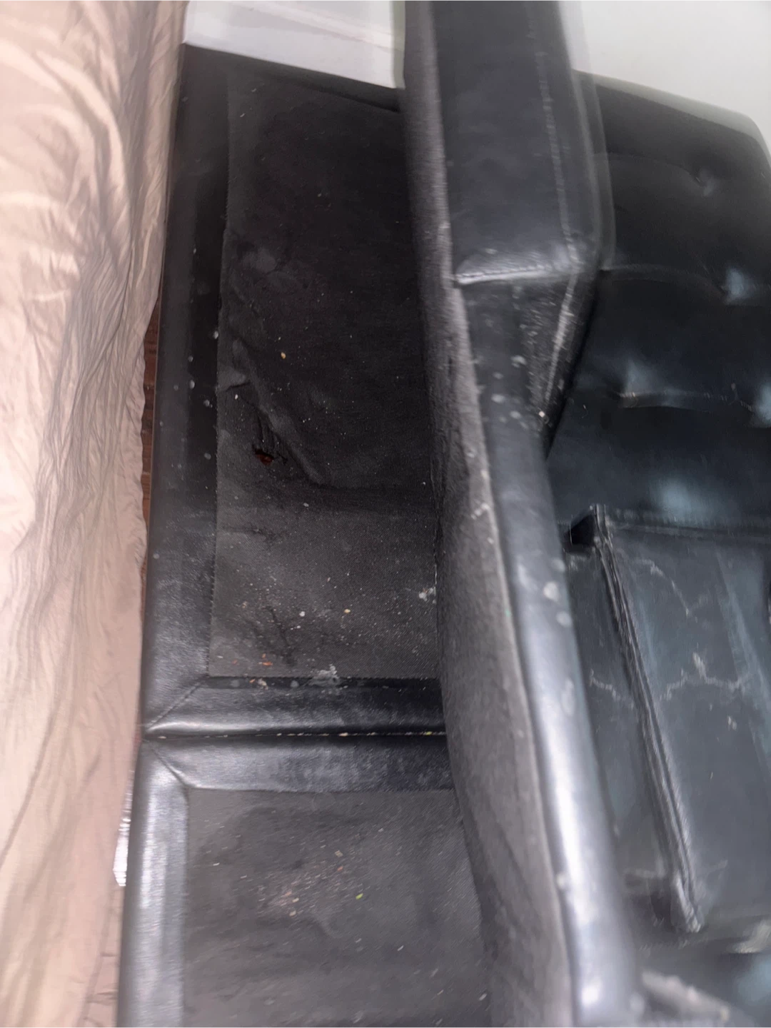 Small futon with cup holders - photo 4