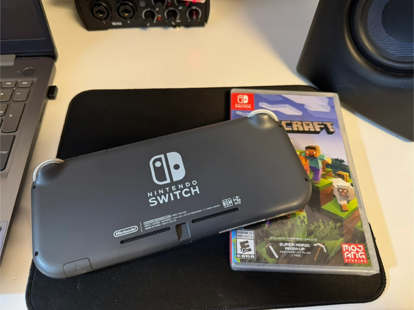 Nintendo Switch with Minecraft Game - photo 2