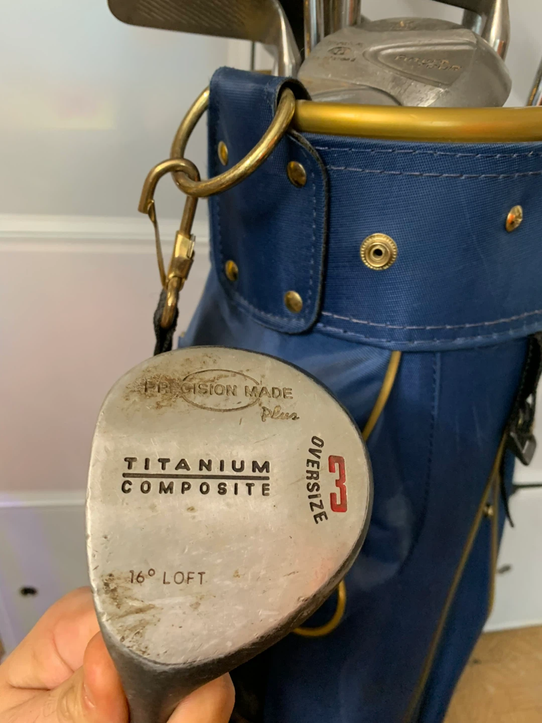 Golf Club Set with Labatt Blue Bag - photo 4